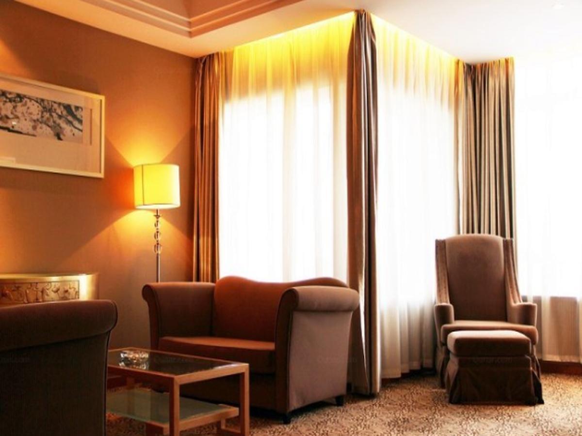 Glarun Jinling Hotel Nanjing  Bagian luar foto