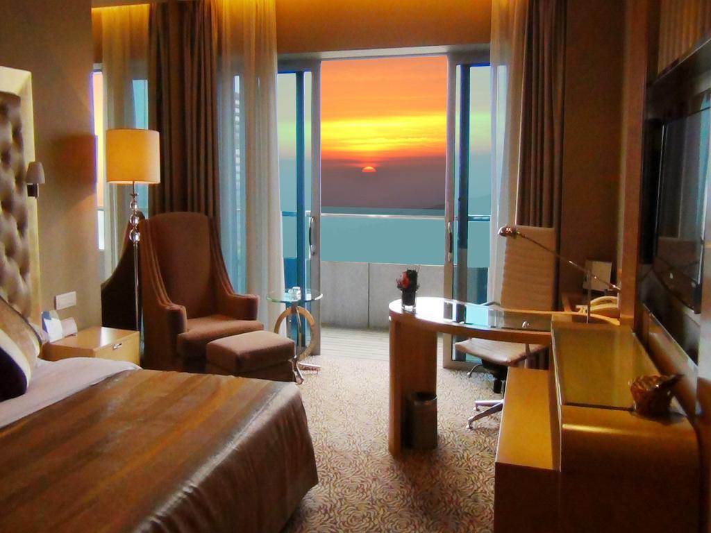 Glarun Jinling Hotel Nanjing  Bagian luar foto