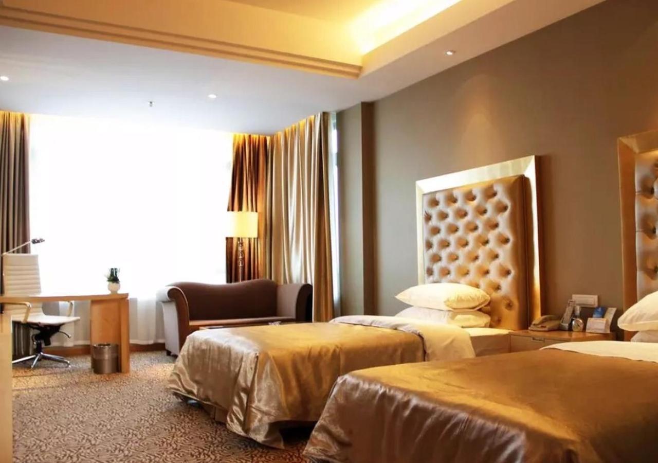 Glarun Jinling Hotel Nanjing  Bagian luar foto